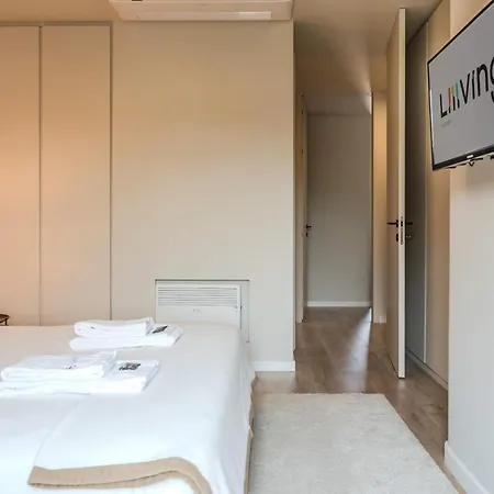 Liiiving In - Foz Garden House Semesterbostad *