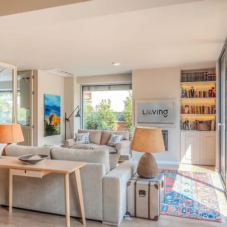 Feriehus Liiiving In - Foz Garden House Porto